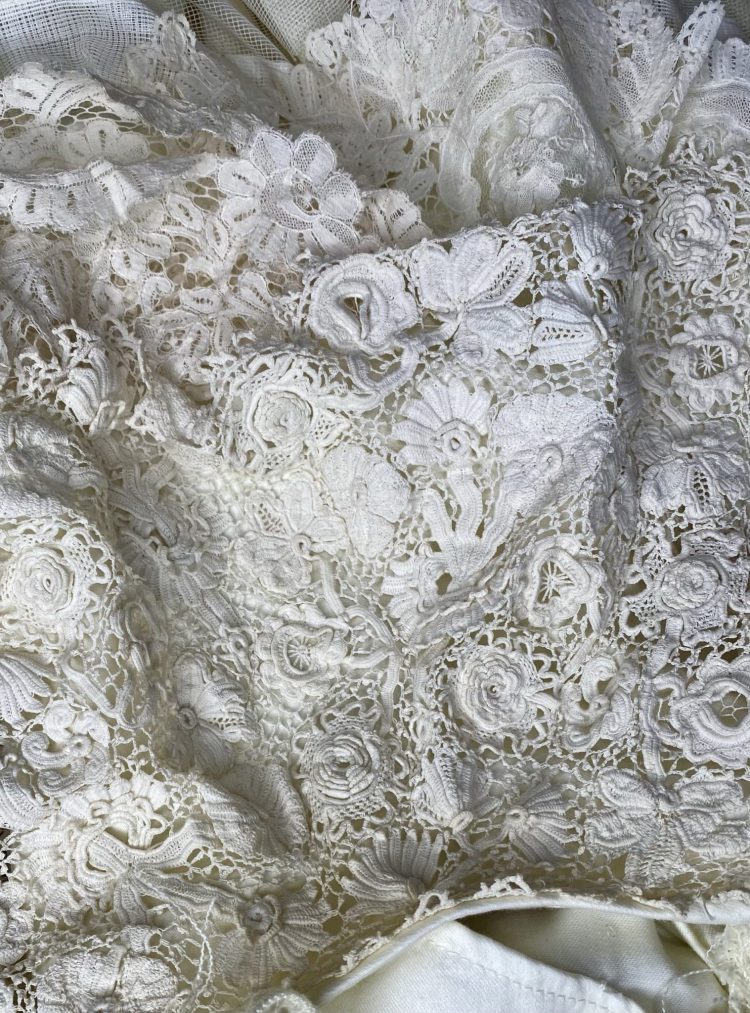 Material Story: Made from 5x Different Types of Vintage Lace and 3x Types of Materials. -Vintage Lace kindly donated by Gillian with some of the pieces expected to date back to the late 1800s. - Vintage 1950s Table Cloth woven skirt with an inner voluminous lining.